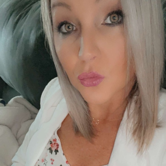 Meet your Posher, Kelly - Picture 6 of 6